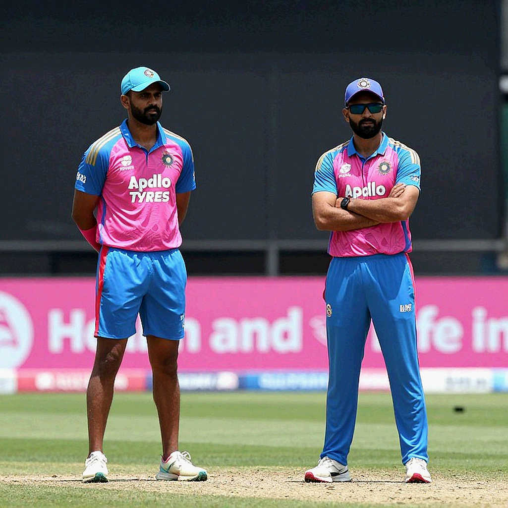 রাওয়ালপিন্ডির ফ্ল্যাট পিচে 'ইতিহাস' — কিন্তু ইতিহাসটা আসলে কী, আর কে লিখছে সেটা?